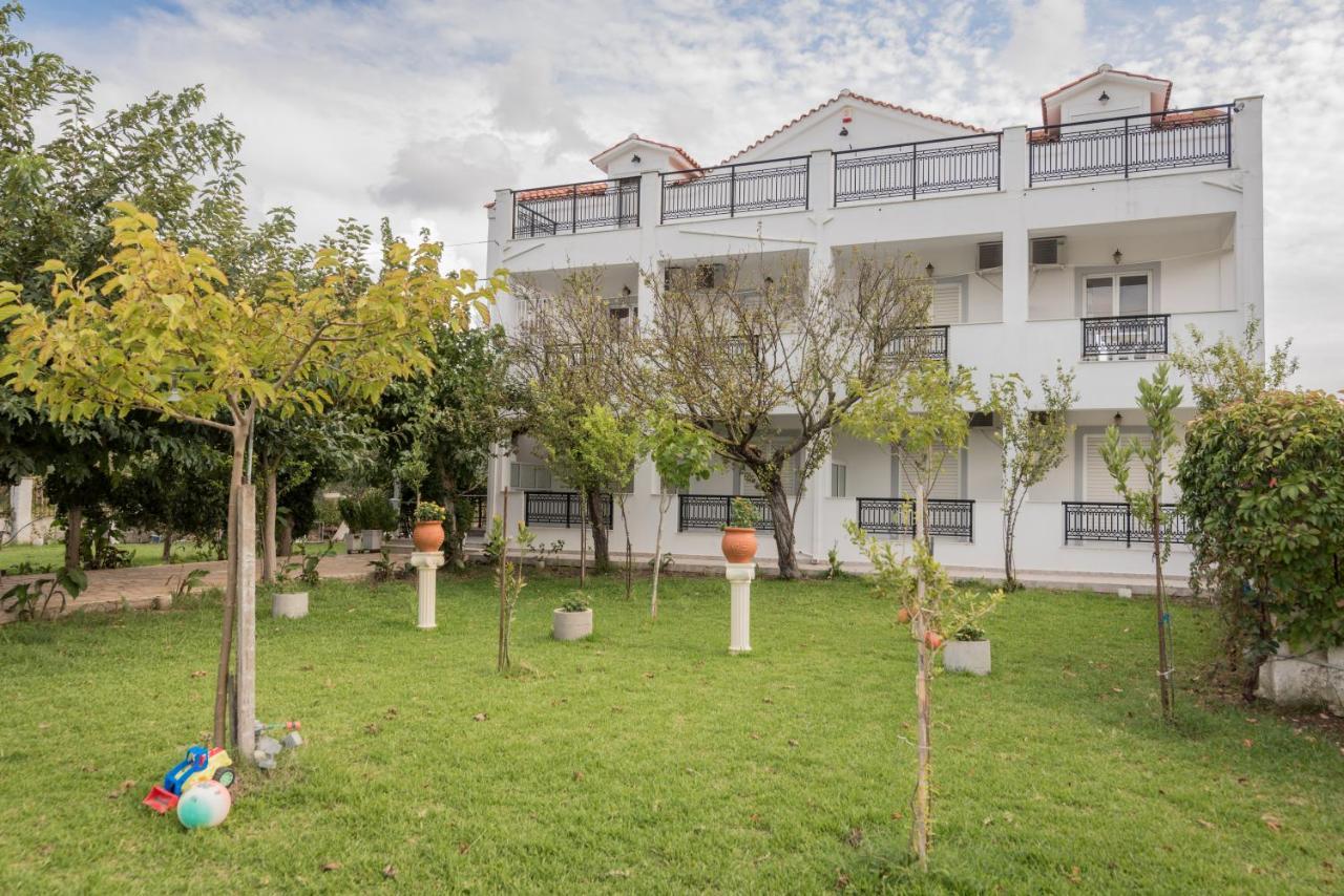 Apartament Yiota *